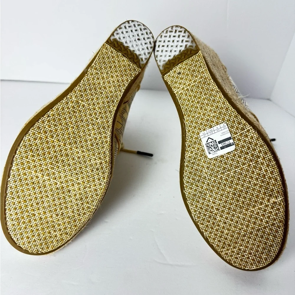 Toms Women's Cream and Black Espadrille Boots Size 8